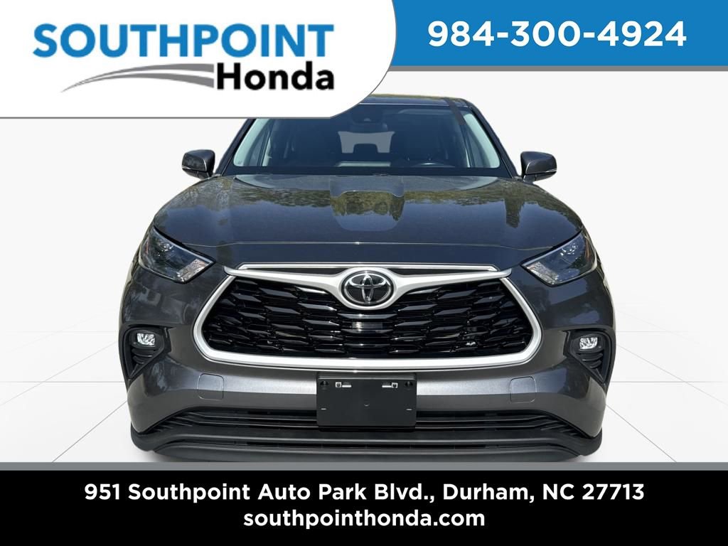 Used 2023 Toyota Highlander LE video 2