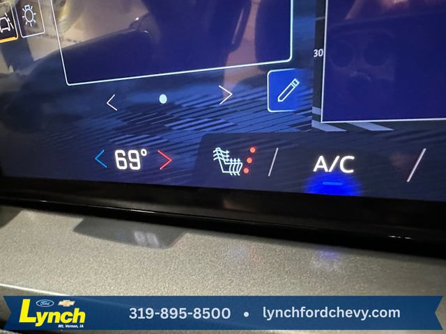 New 2027 Chevrolet Traverse LT w/ Sun and Wheel Package AWD/4WD image 14
