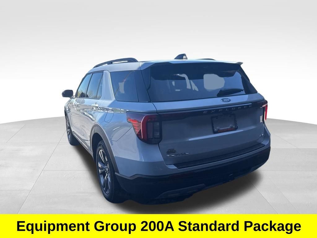 Used 2026 Ford Explorer Active w/ Active Comfort Package AWD/4WD image 3