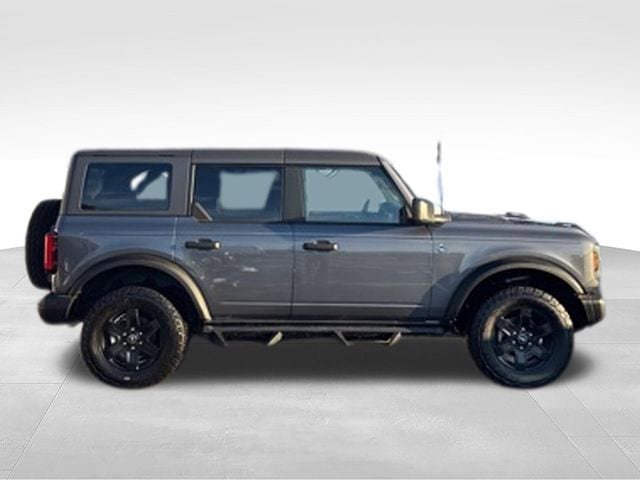 Used 2024 Ford Bronco Black Diamond image 7