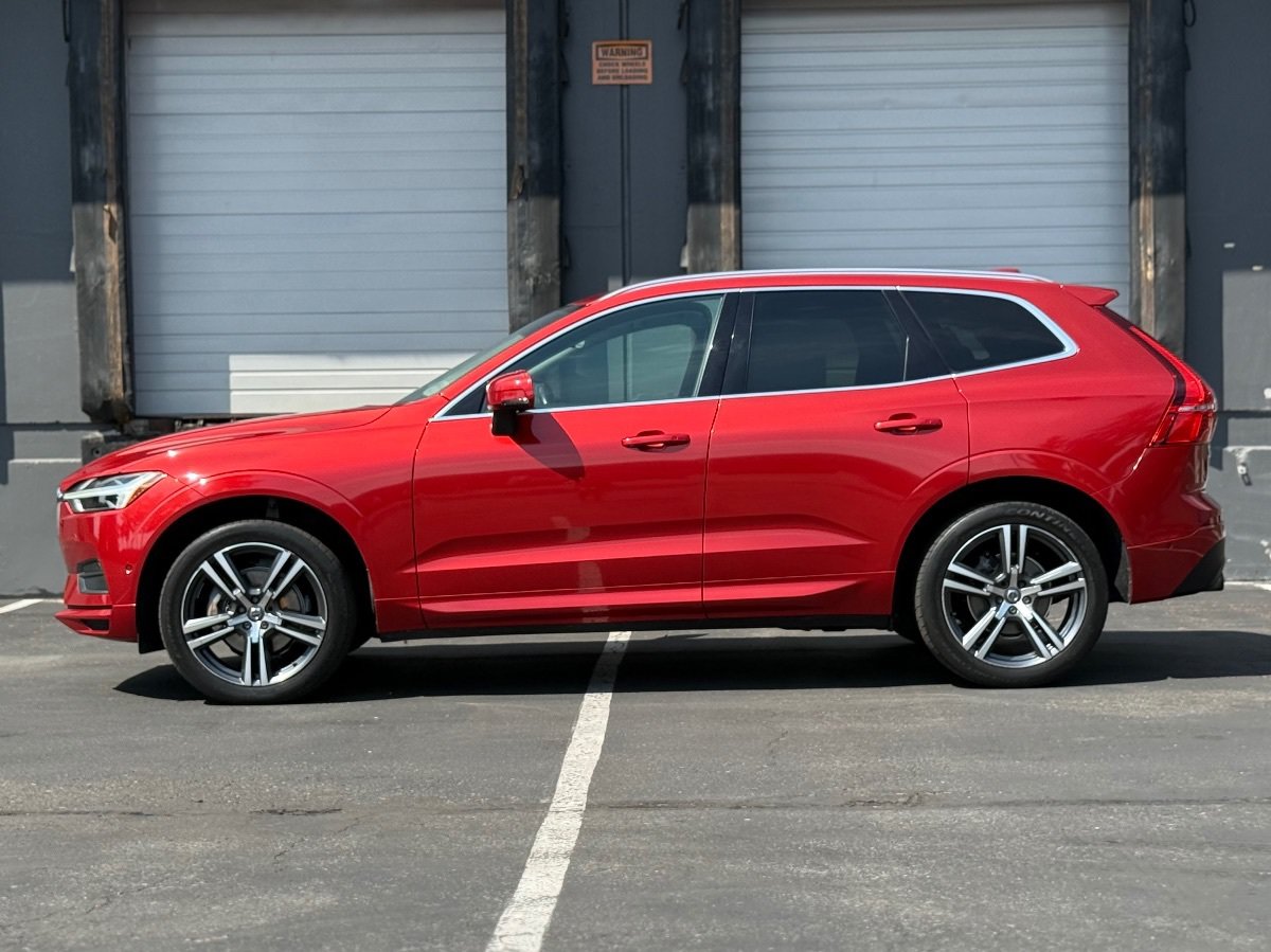 Used 2019 Volvo XC60 T5 Momentum w/ Premium Package AWD/4WD image 8