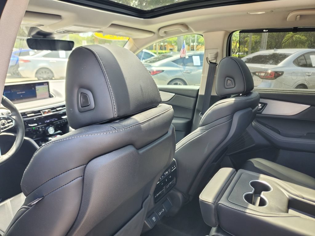 Used 2024 Acura MDX FWD w/ Technology Package image 11