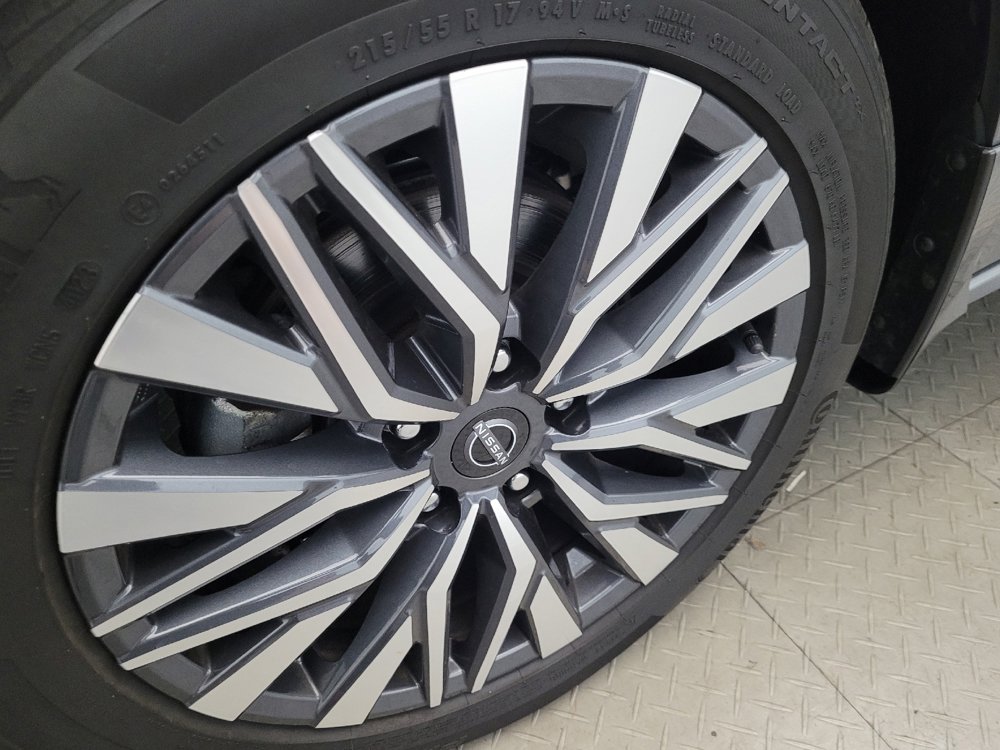 Used 2024 Nissan Altima 2.5 SV image 31