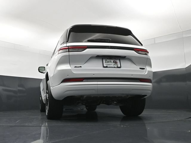 New 2026 Jeep Grand Cherokee Summit w/ Obsidian Package AWD/4WD image 23