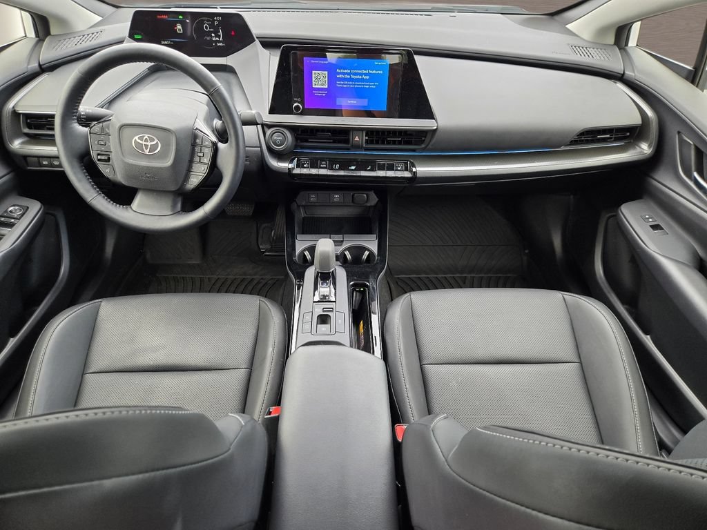 Used 2025 Toyota Prius FWD image 15