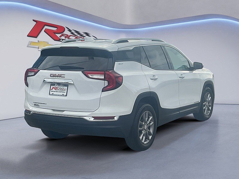 Certified 2024 GMC Terrain SLT image 5