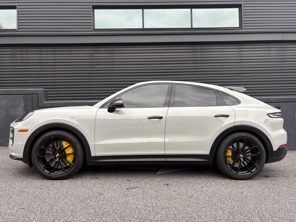 Certified 2025 Porsche Cayenne Turbo GT AWD/4WD image 2