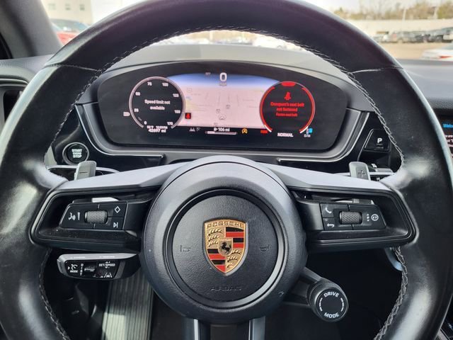 Used 2024 Porsche Cayenne image 16