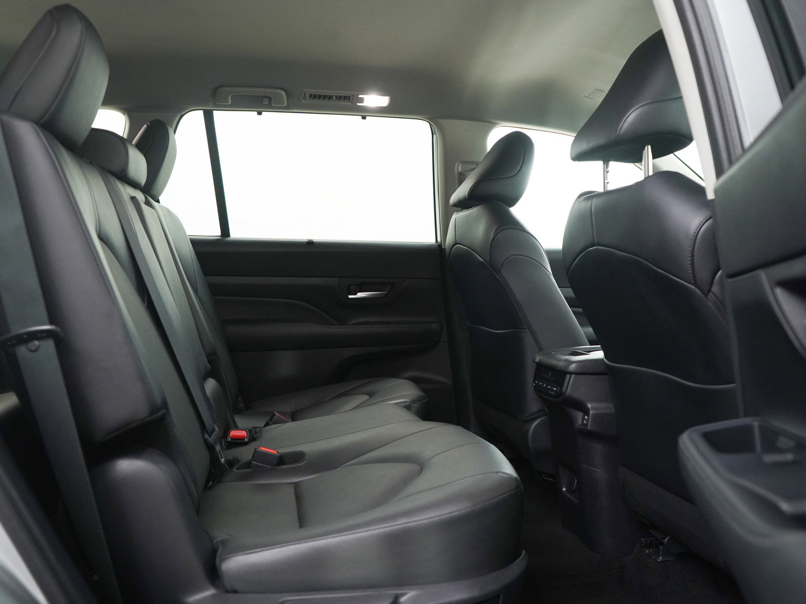 Used 2024 Toyota Grand Highlander XLE image 12