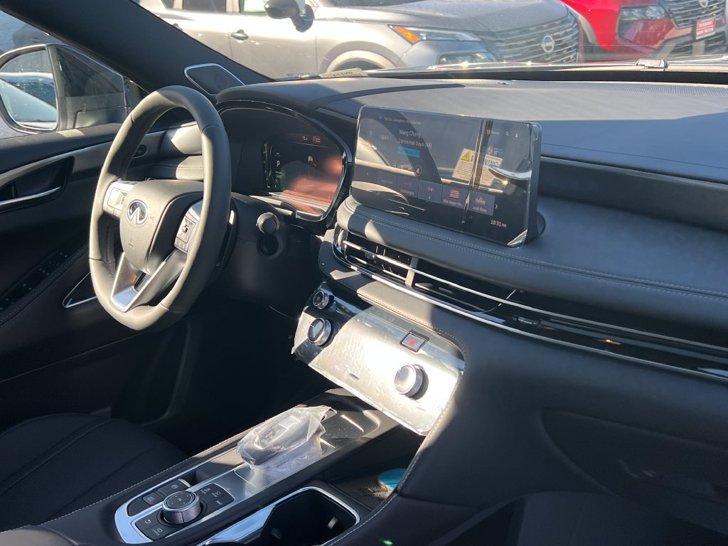 New 2027 INFINITI QX60 Luxe w/ Family Package FWD image 13
