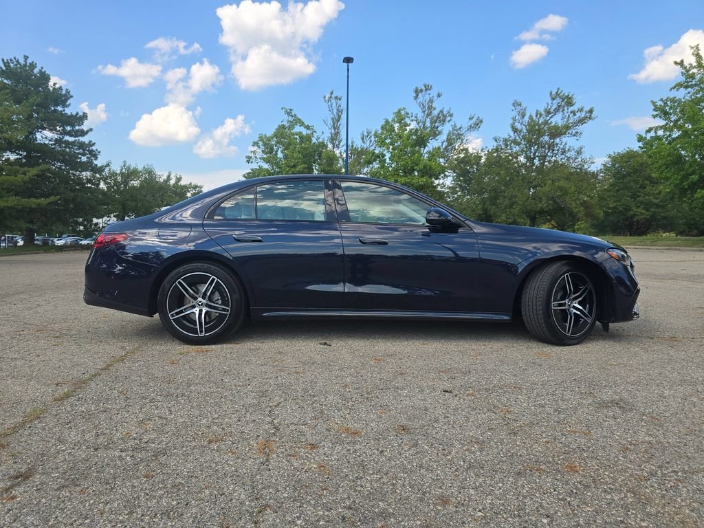 New 2027 Mercedes-Benz E 350 4MATIC Sedan image 18