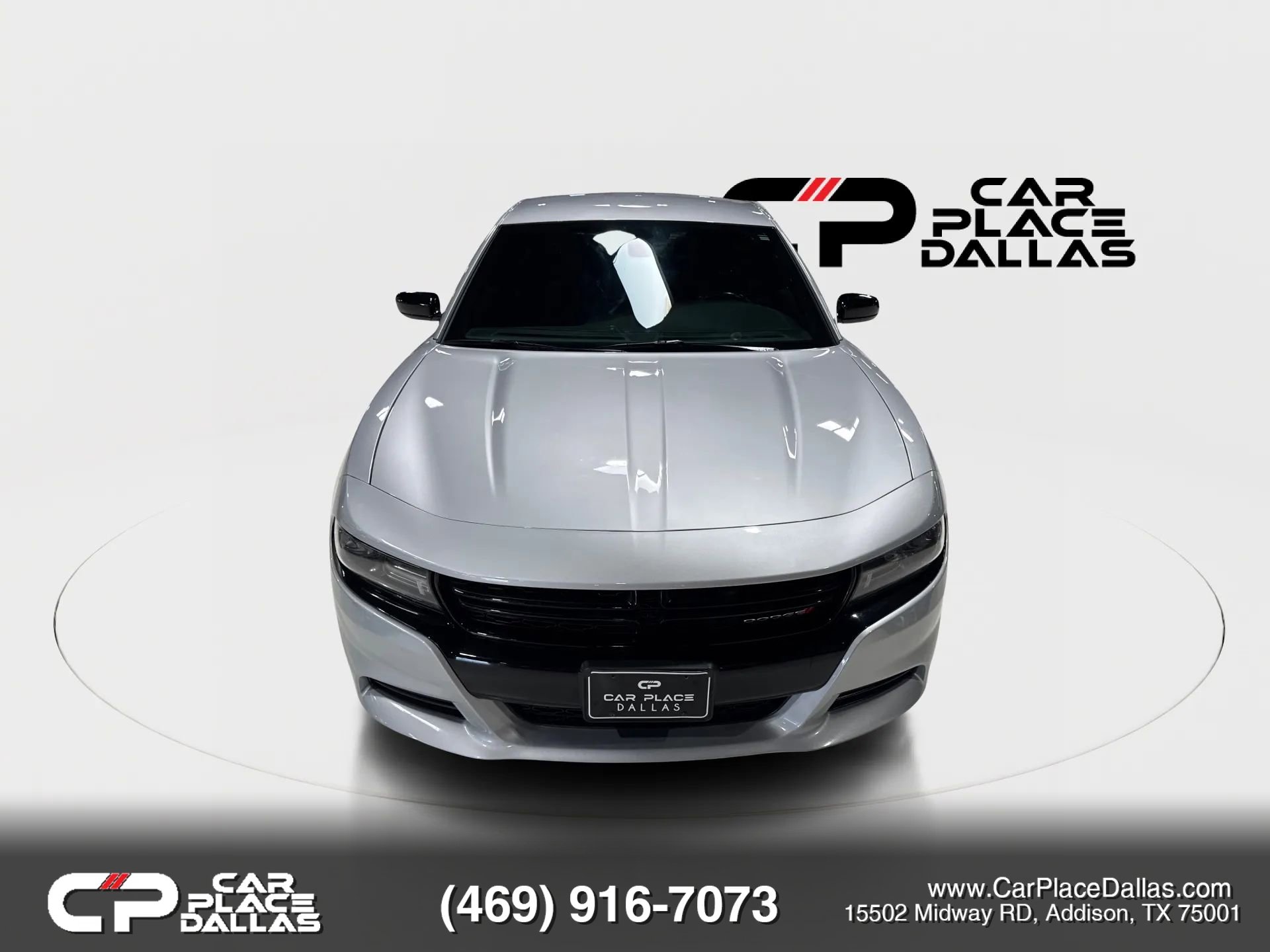 Used 2020 Dodge Charger SXT w/ Blacktop Package RWD image 3
