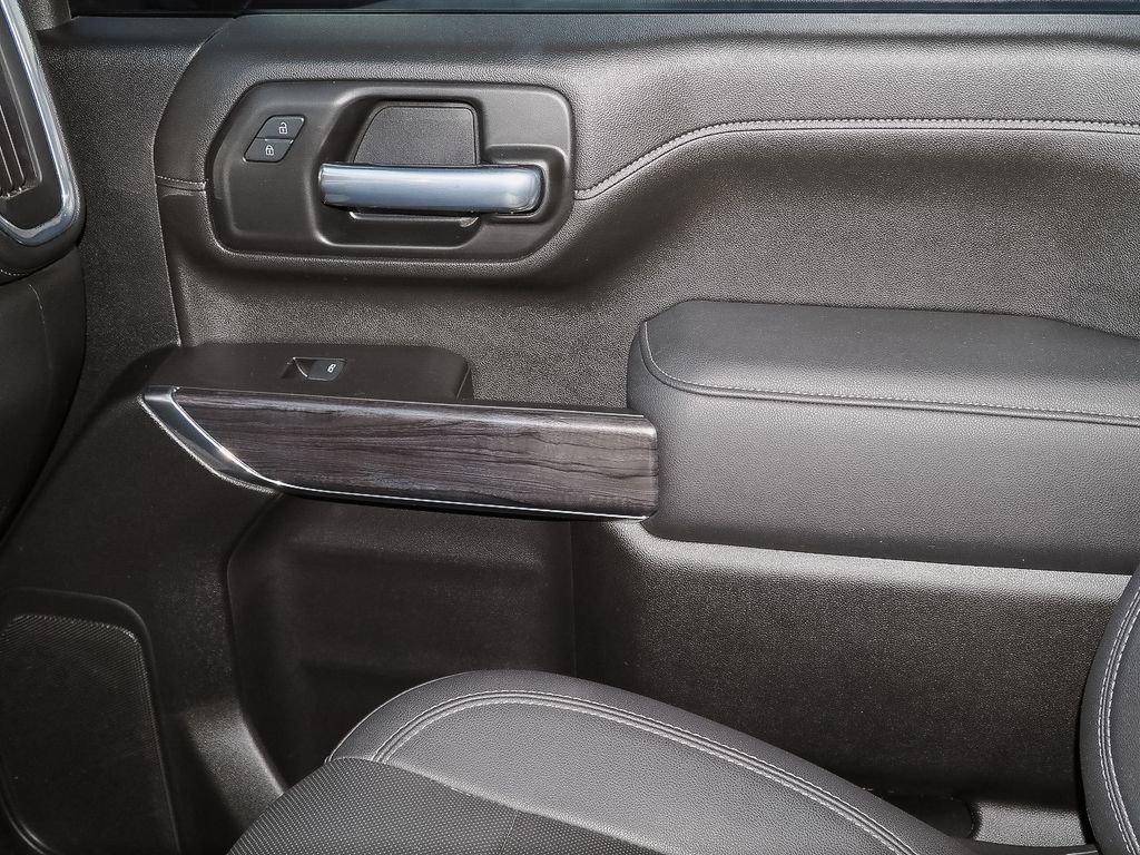 Used 2021 Chevrolet Silverado 2500 LTZ w/ LTZ Convenience Package image 30