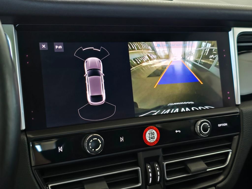 Used 2023 Porsche Macan S image 15
