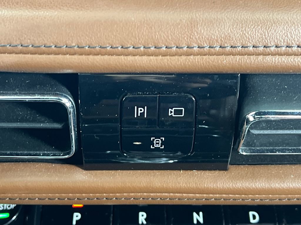 Used 2021 Lincoln Nautilus Reserve w/ Equipment Group 201A image 25