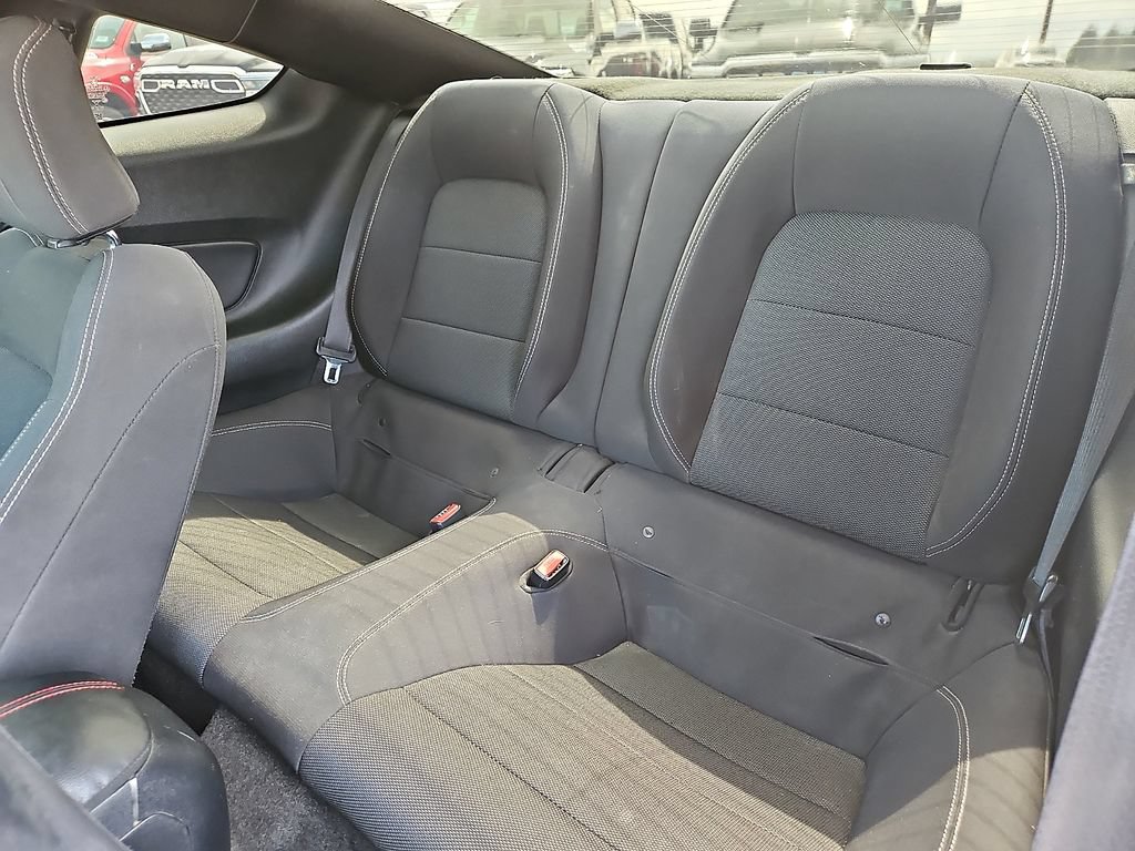 Used 2017 Ford Mustang Coupe RWD image 11
