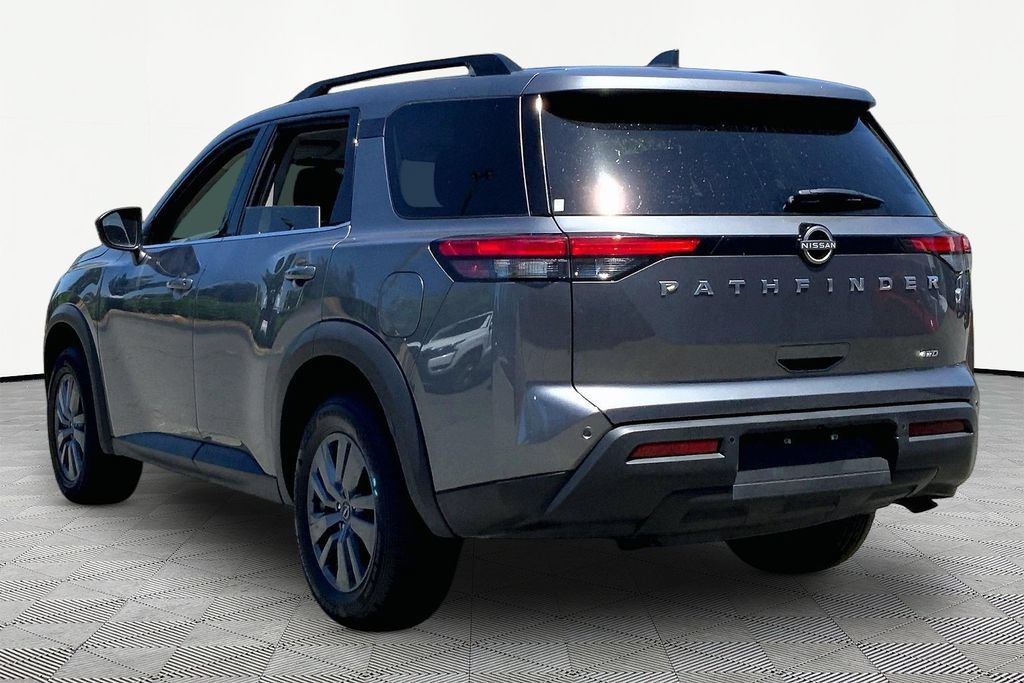 Used 2025 Nissan Pathfinder SV AWD/4WD image 4