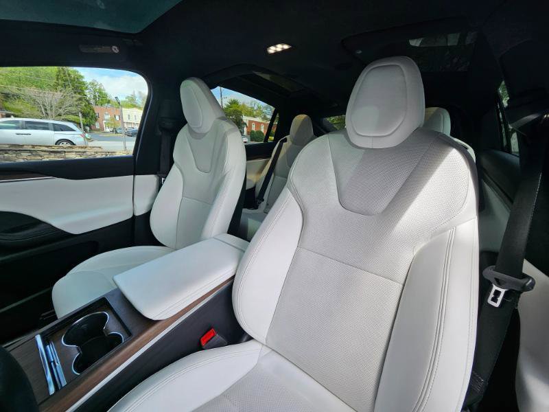 Used 2023 Tesla Model X AWD/4WD image 38