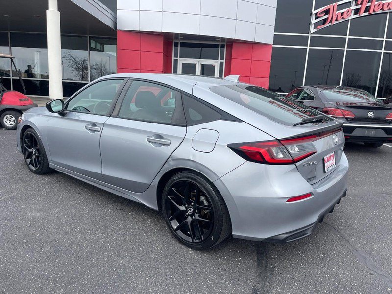 Used 2023 Honda Civic Sport image 4