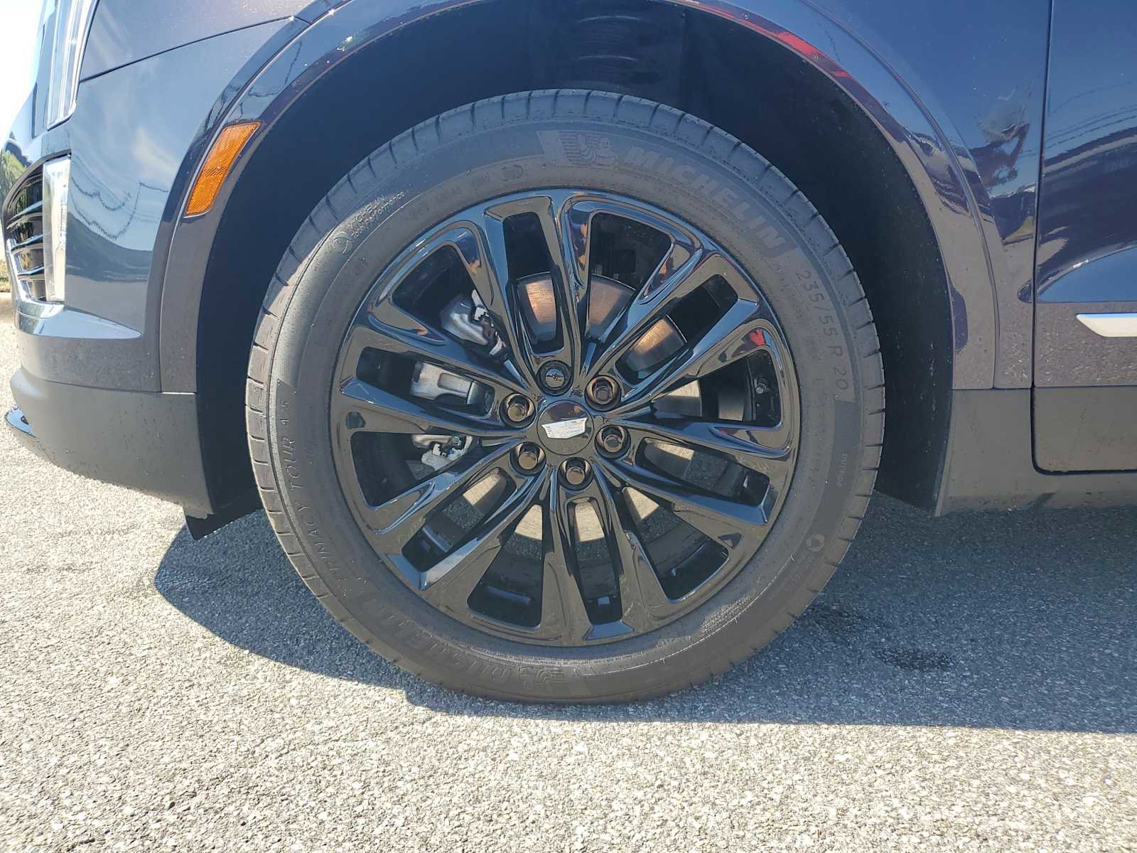 New 2024 Cadillac XT5 Luxury image 10