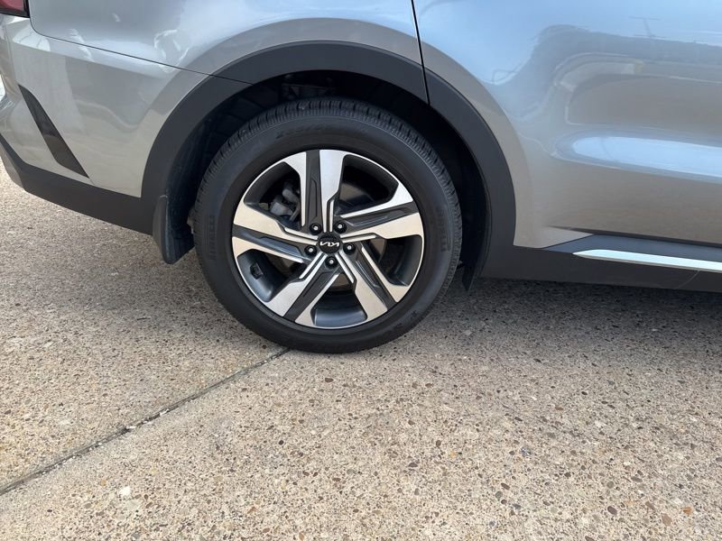 Used 2023 Kia Sorento SX Prestige w/ Panoramic Sunroof Package image 7