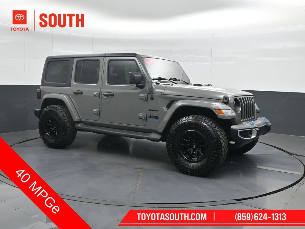 Used 2023 Jeep Wrangler Unlimited Sahara w/ Cold Weather Group AWD/4WD image 4