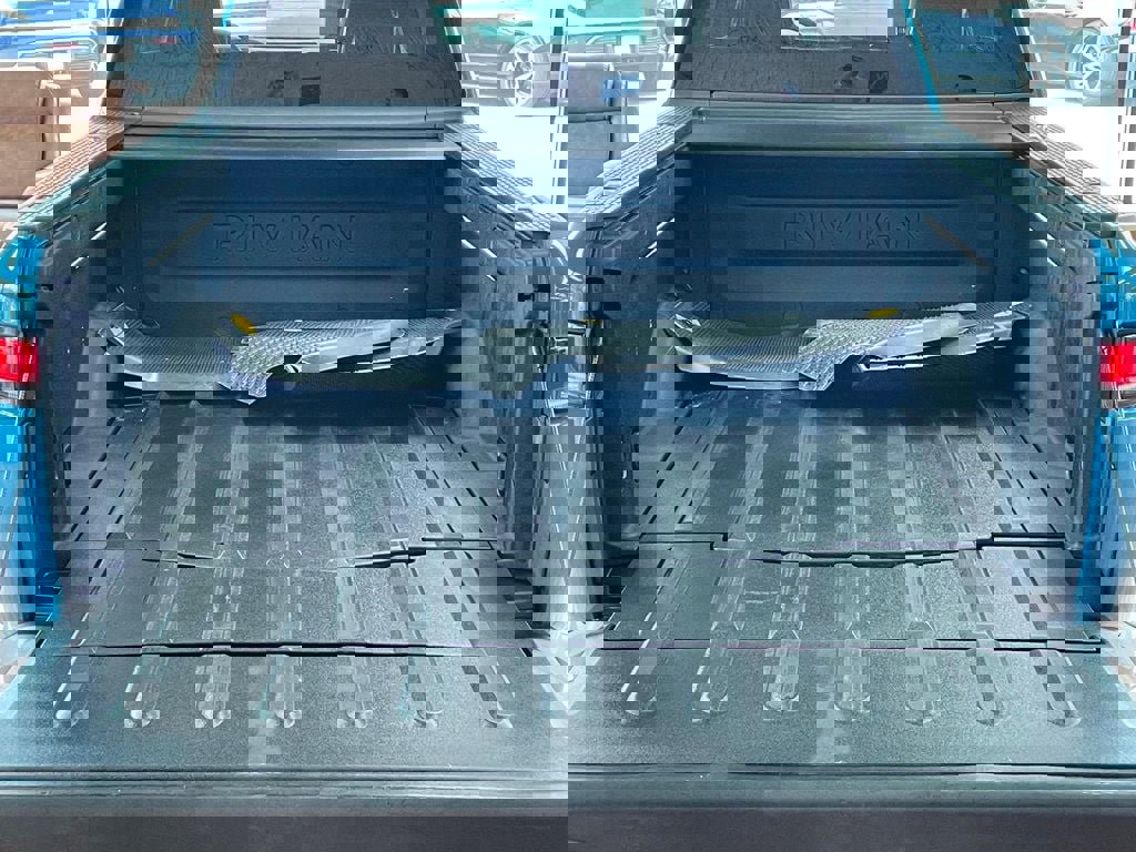 Used 2022 Rivian R1T Adventure image 14