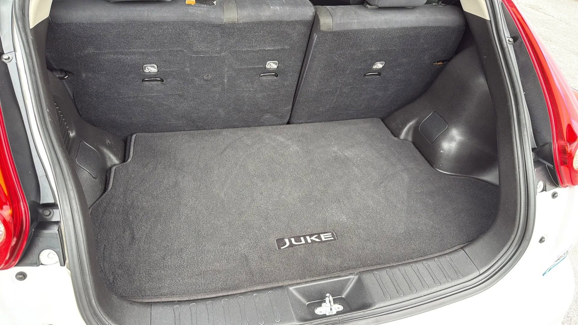 Used 2014 Nissan Juke SV w/ Navigation Package image 20