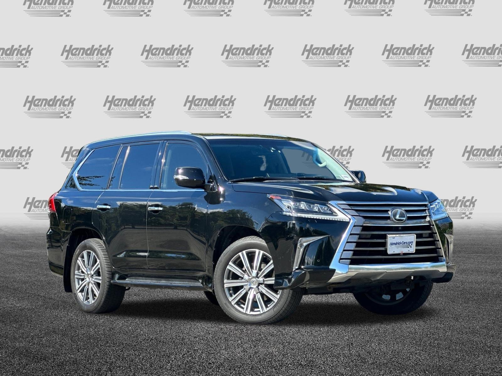 Used 2017 Lexus LX 570 4WD w/ Luxury Package image 2