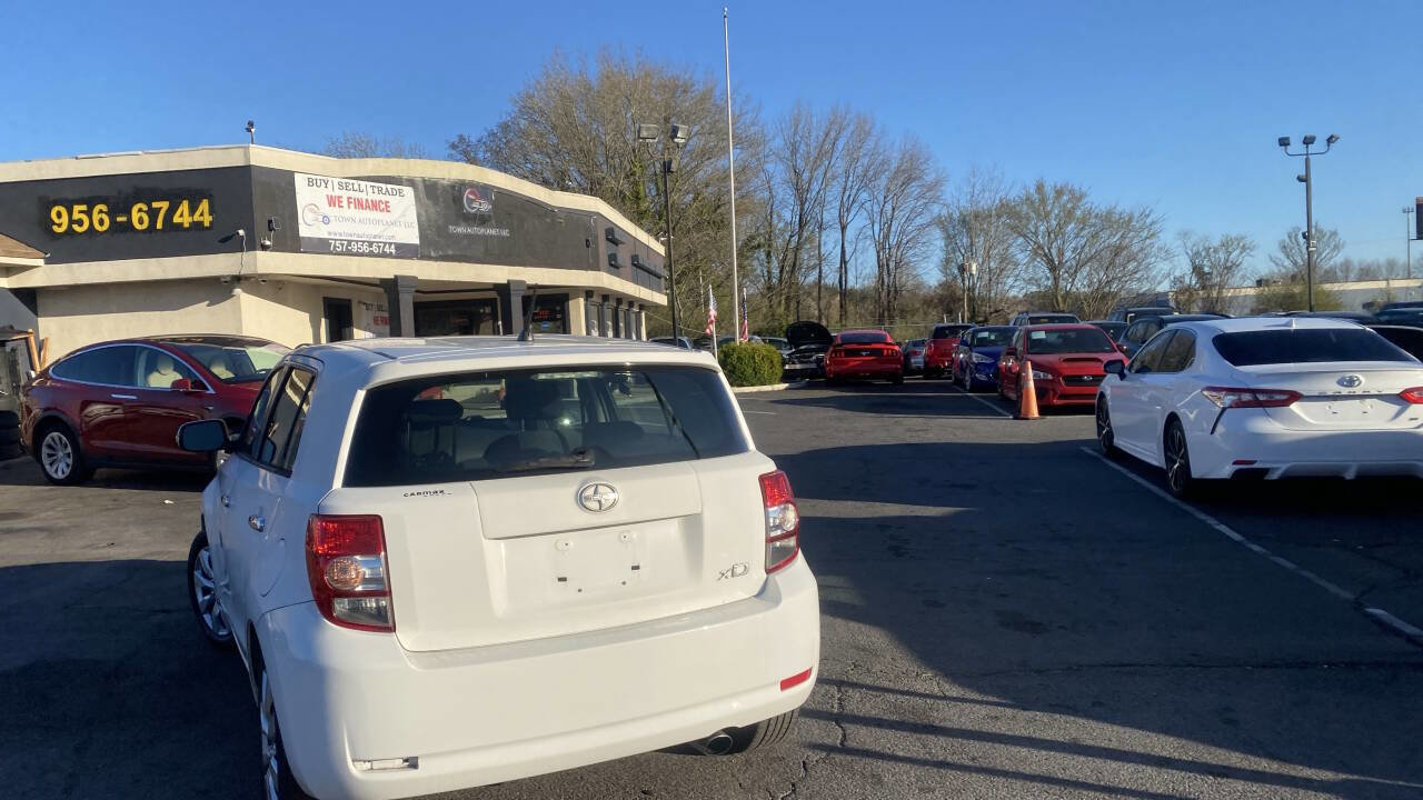 Used 2008 Scion xD image 4