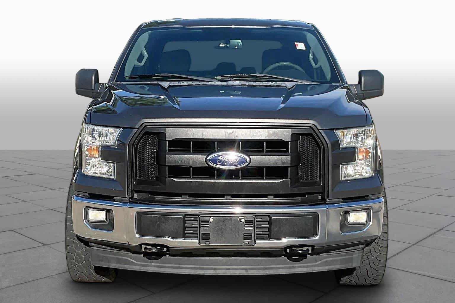 Used 2017 Ford F150 XL w/ Equipment Group 101A Mid AWD/4WD image 4