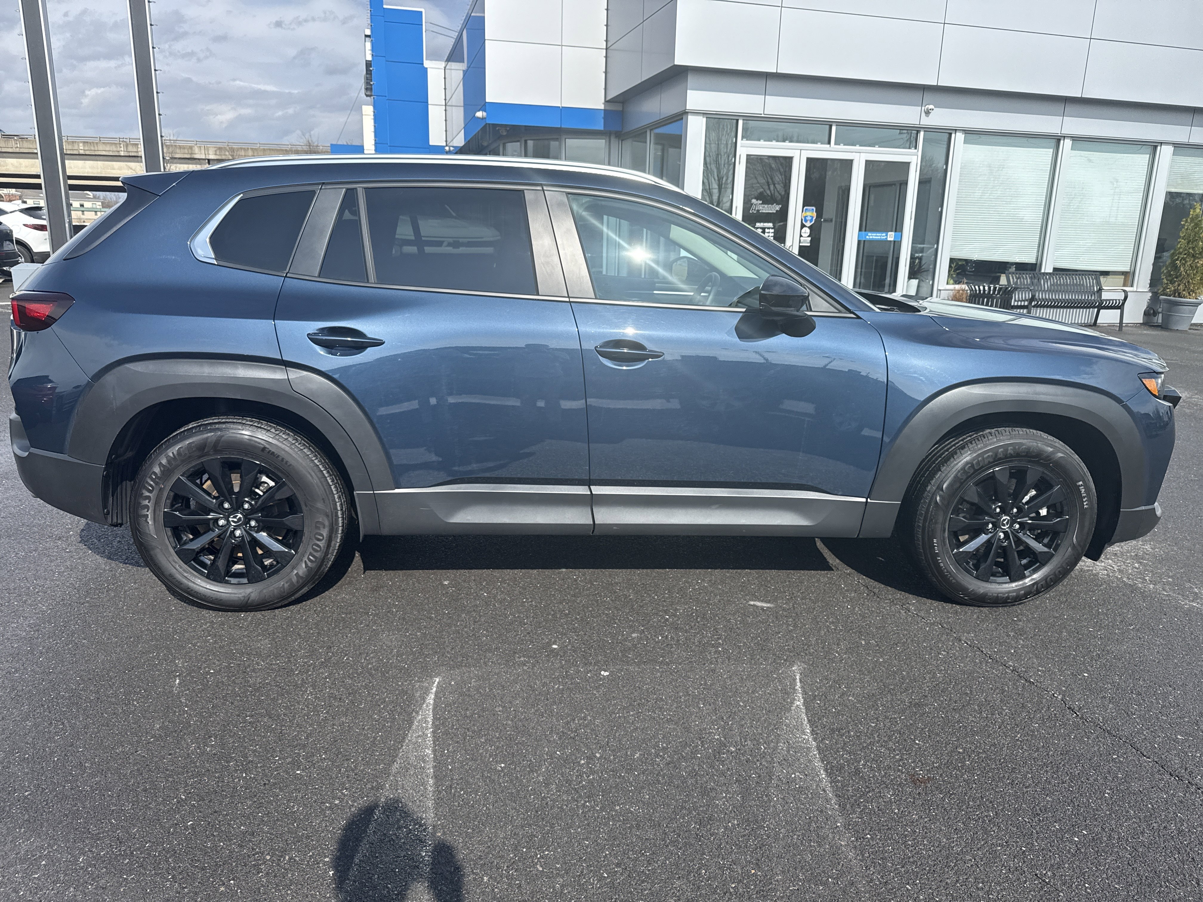 Used 2025 MAZDA CX-50 AWD 2.5 S w/ Preferred Package image 2