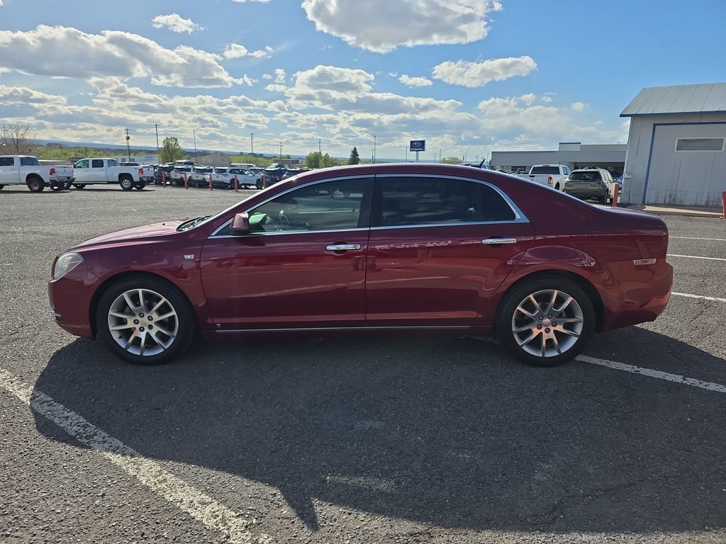 Used 2008 Chevrolet Malibu LTZ w/ Rear Power Package FWD image 4