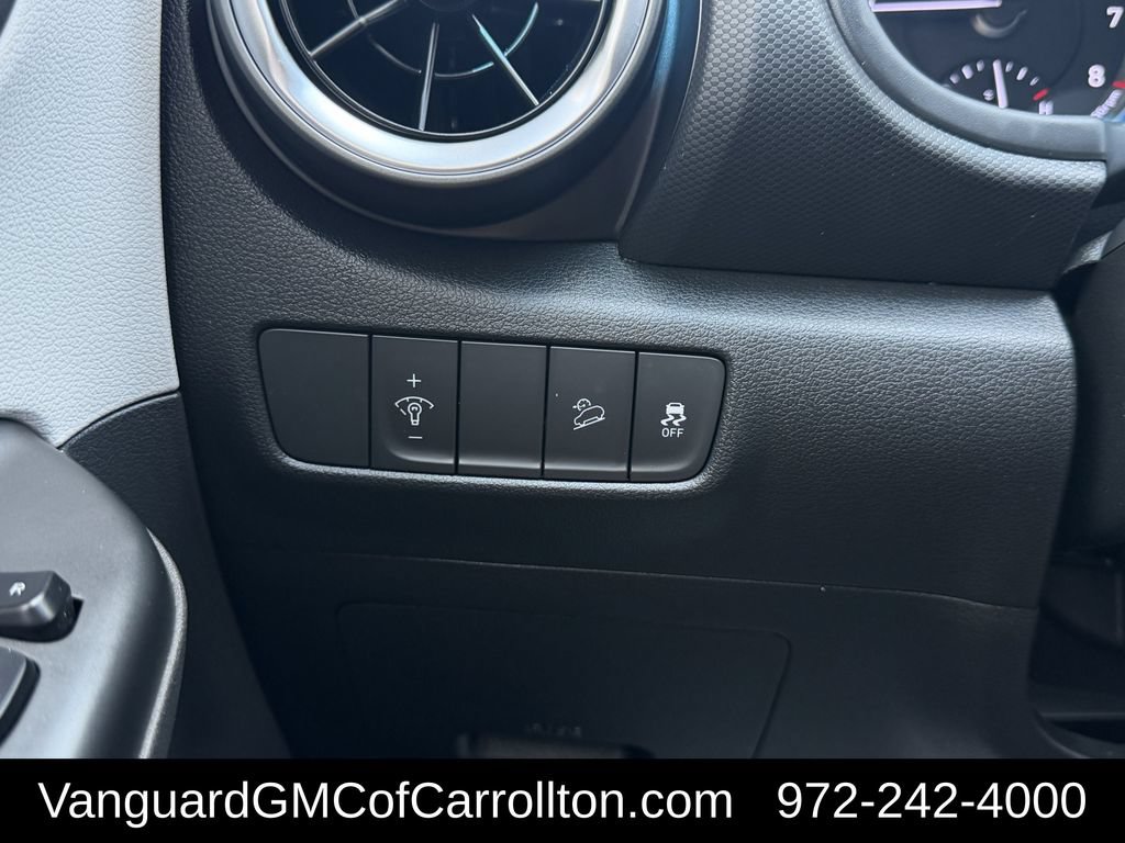 Used 2022 Hyundai Kona SE FWD image 23