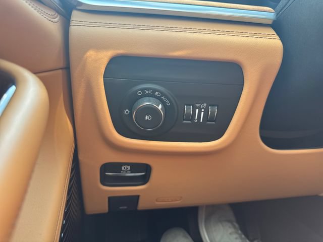 Used 2021 Jeep Grand Cherokee L Summit AWD/4WD image 18