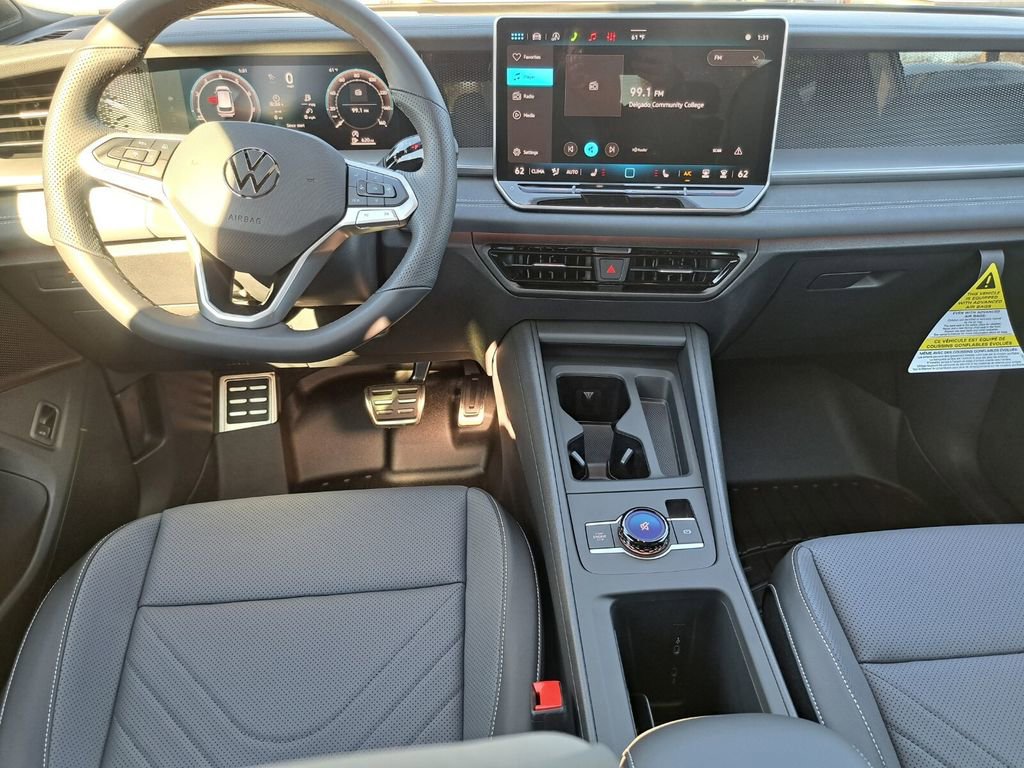 New 2026 Volkswagen Tiguan SE R-Line image 24