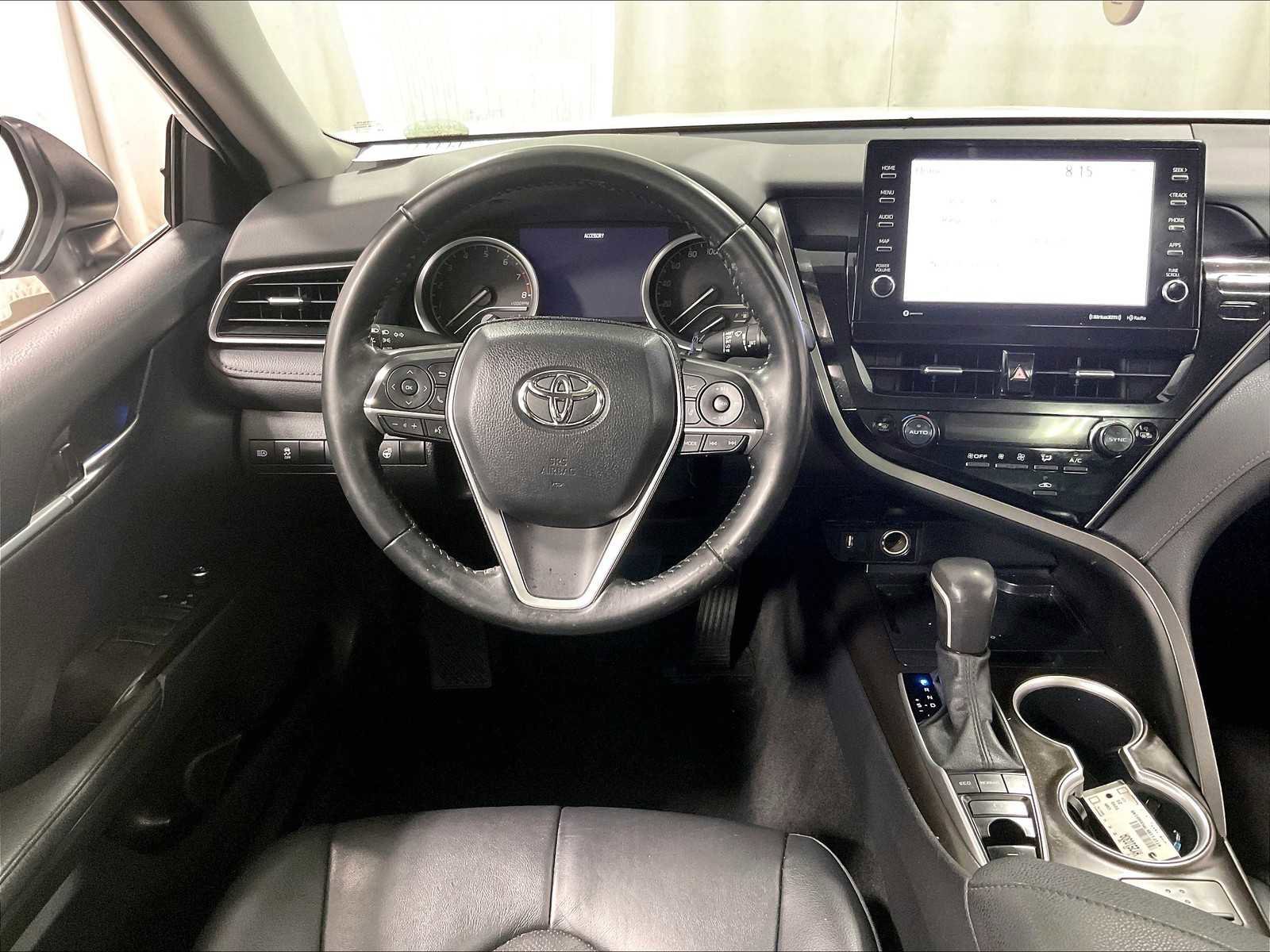 Used 2023 Toyota Camry XLE image 17