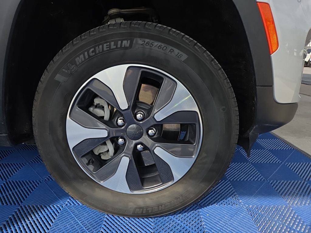 Used 2022 Jeep Grand Cherokee Limited 4xe image 8