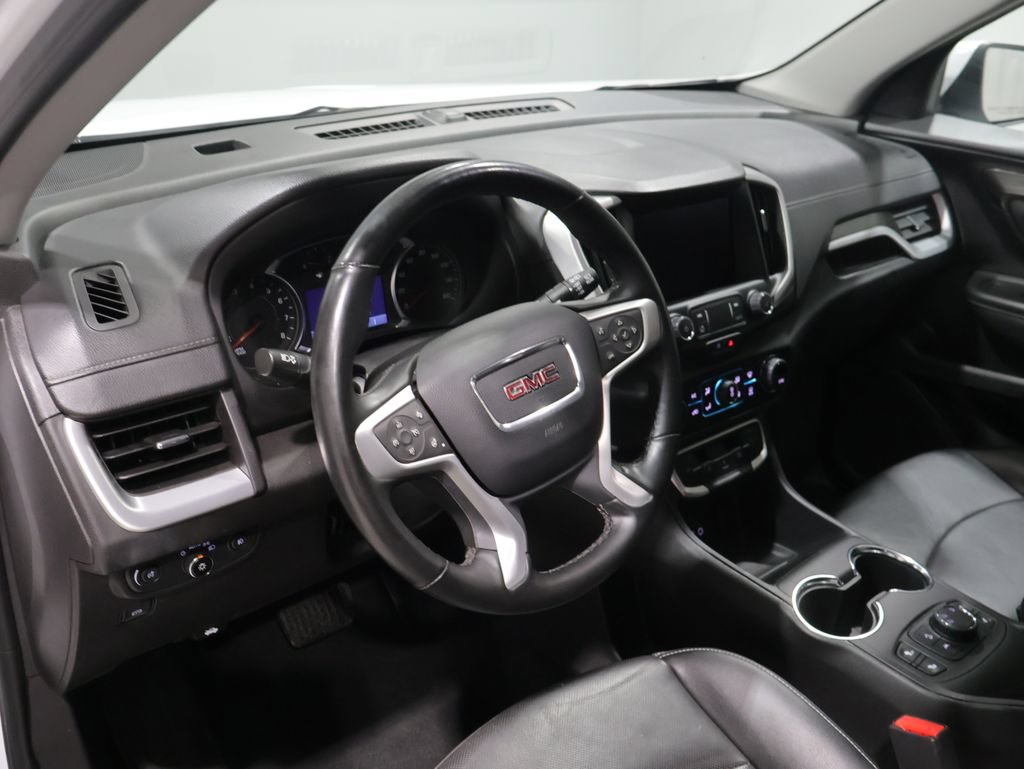 Used 2024 GMC Terrain SLT AWD/4WD image 15
