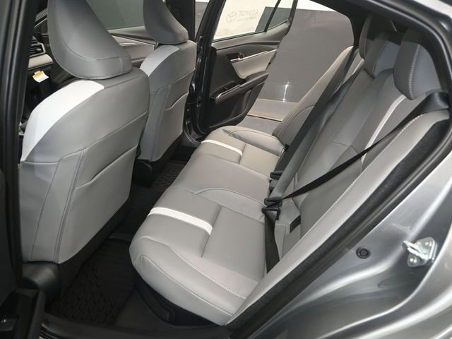 Used 2026 Toyota Camry SE image 12