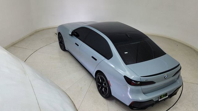 Used 2024 BMW 740i xDrive w/ Premium Package image 86