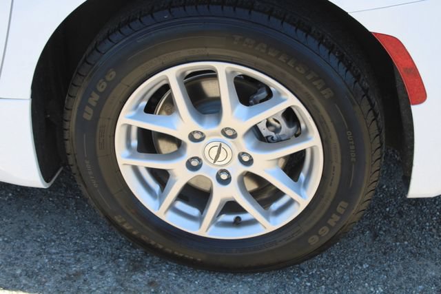 Used 2024 Chrysler Voyager LX FWD image 10