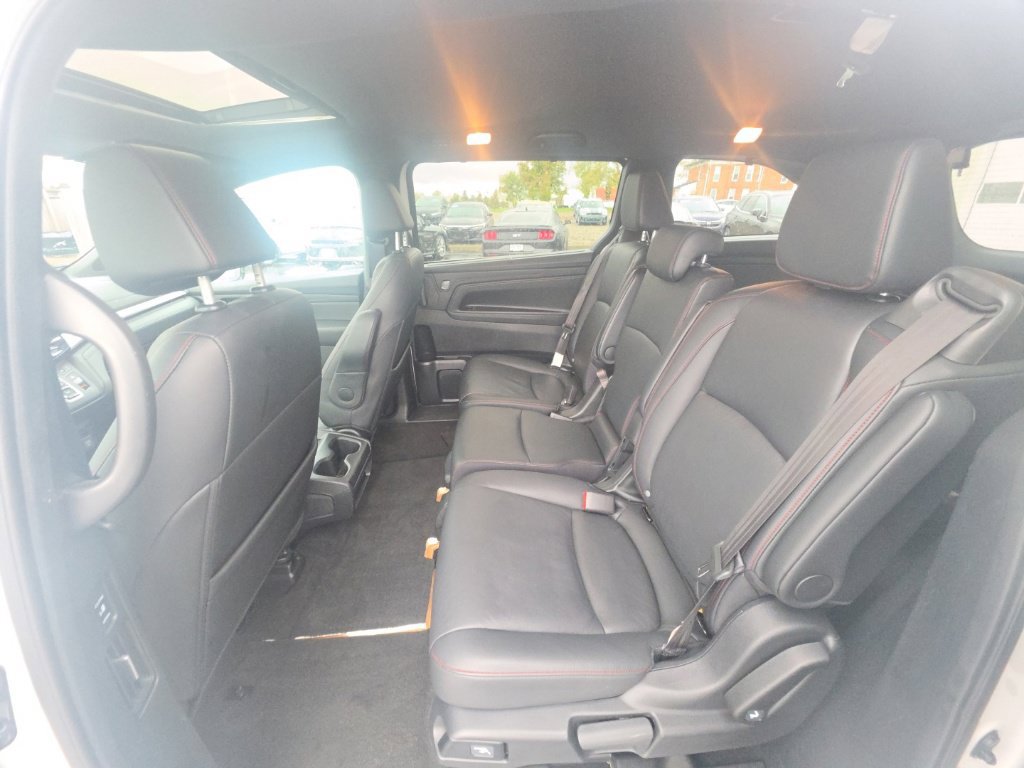 Used 2025 Honda Odyssey Sport-L image 25