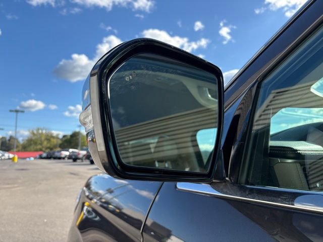 Used 2024 Ford Expedition Limited image 10