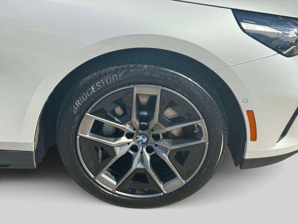 Certified 2026 BMW 530i xDrive w/ Premium Package AWD/4WD image 8