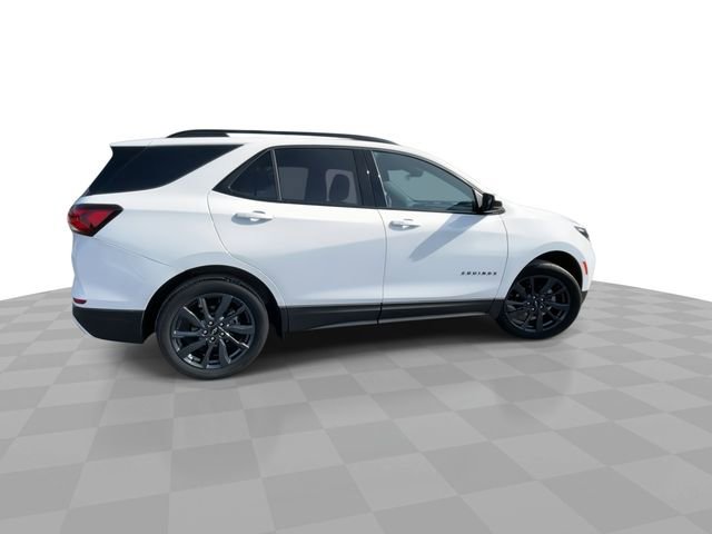 Used 2024 Chevrolet Equinox RS w/ LPO, Floor Liner Package image 9