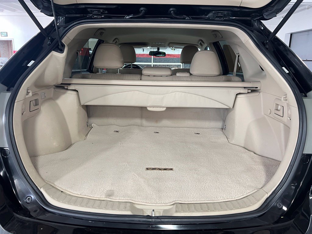 Used 2010 Toyota Venza AWD image 37