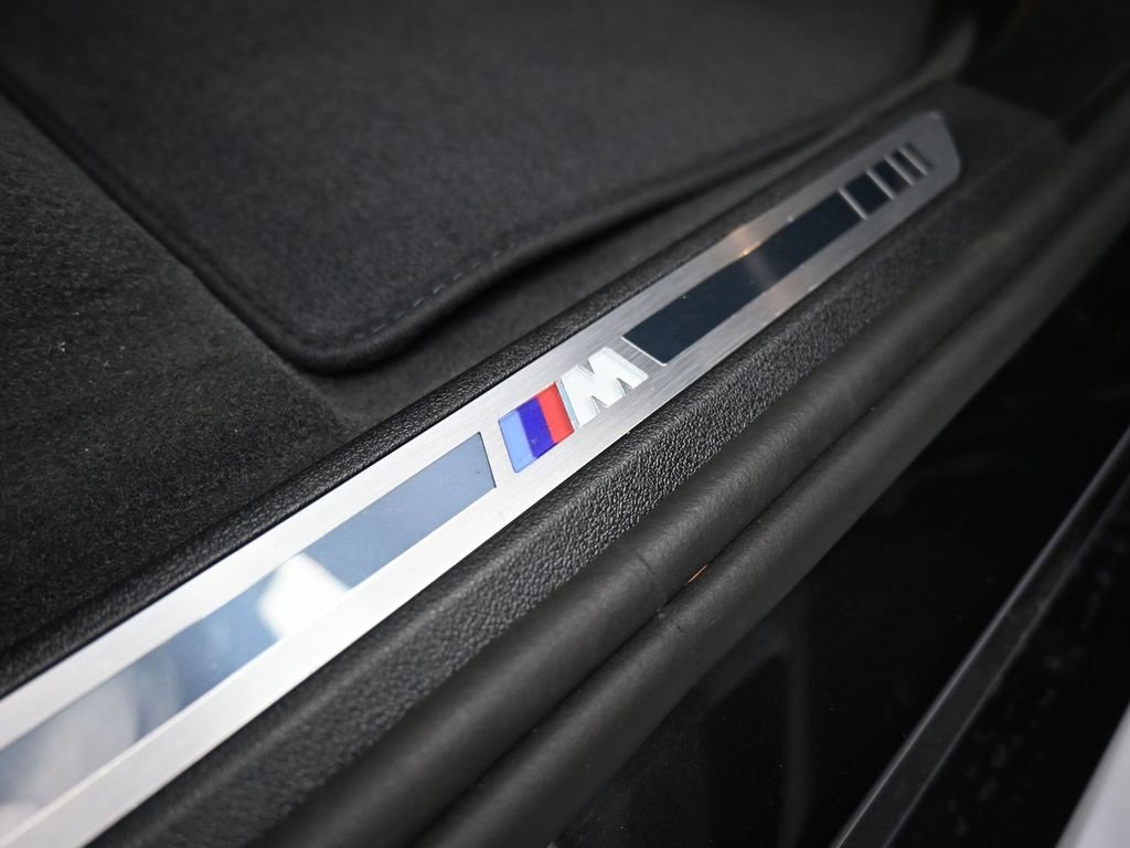 Used 2026 BMW X5 xDrive40i w/ M Sport Package image 23
