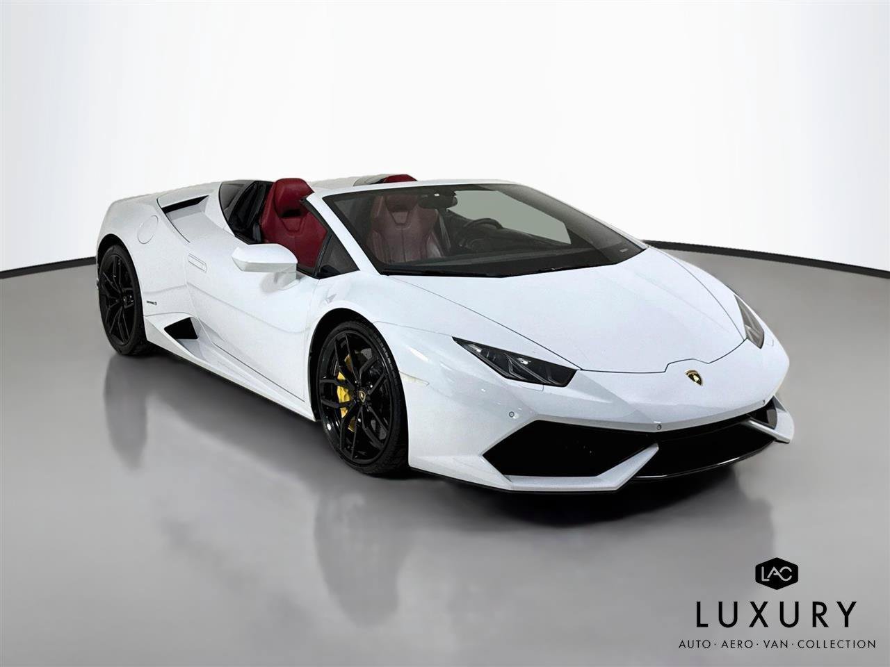 Used 2016 Lamborghini Huracan LP 610-4 AWD/4WD image 2
