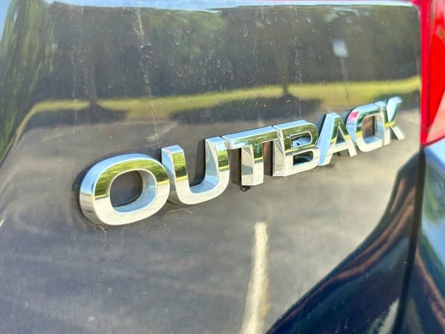Used 2018 Subaru Outback 2.5i Premium AWD/4WD image 16